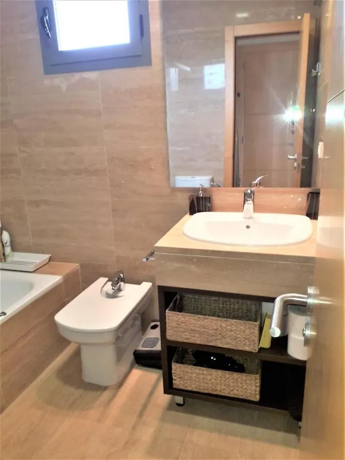 Apartamento Atico Pacifico Parking Y Piscina Gratis Málaga